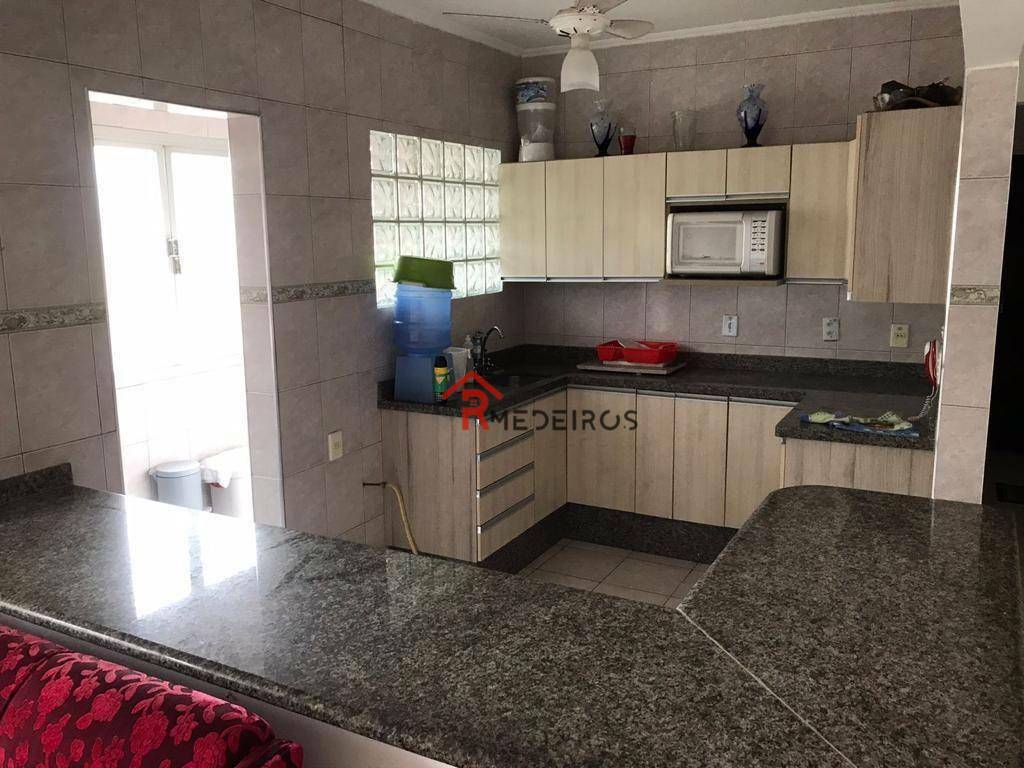 Apartamento à venda com 2 quartos, 70m² - Foto 12