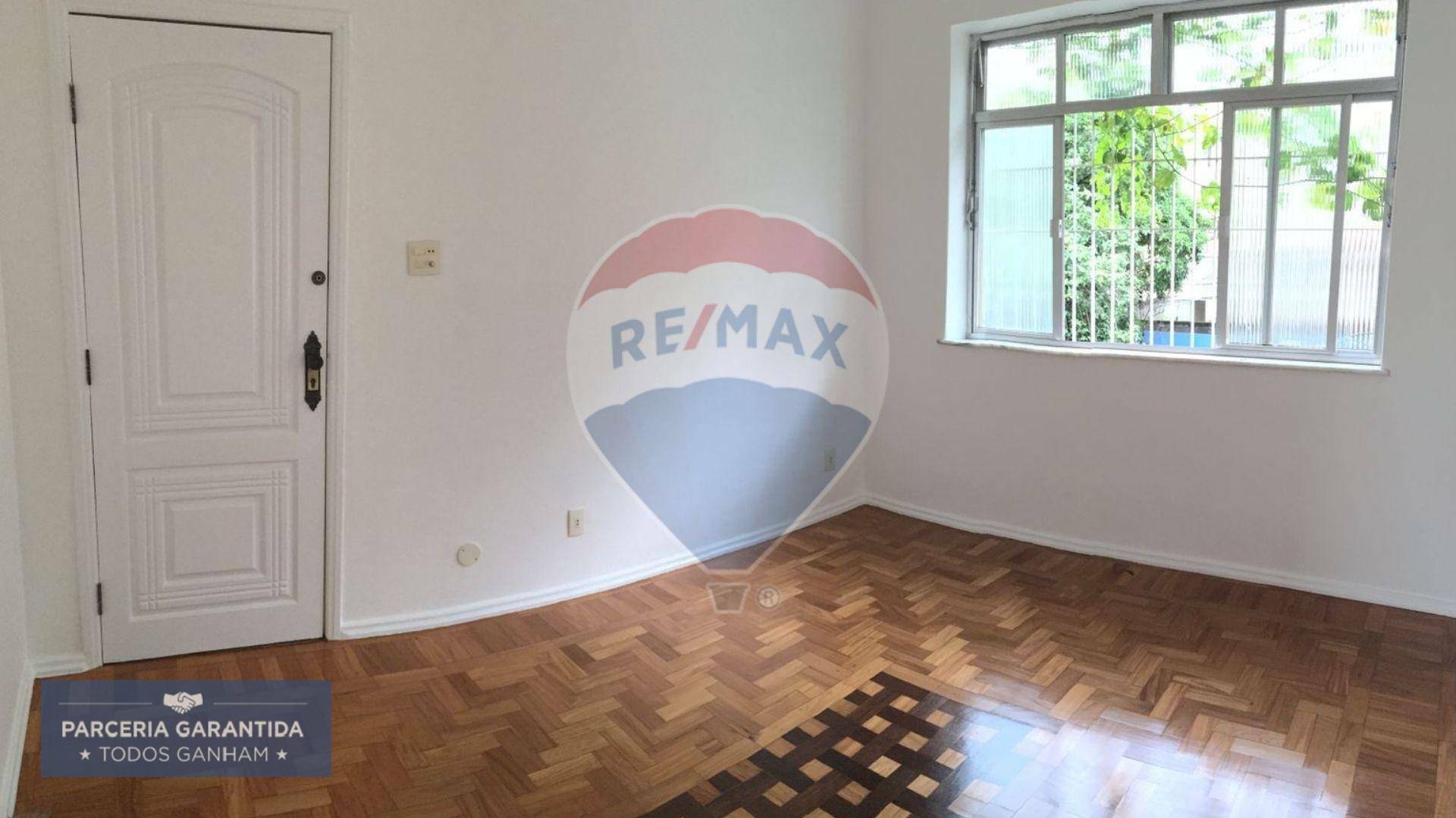 Apartamento à venda com 2 quartos, 55m² - Foto 2