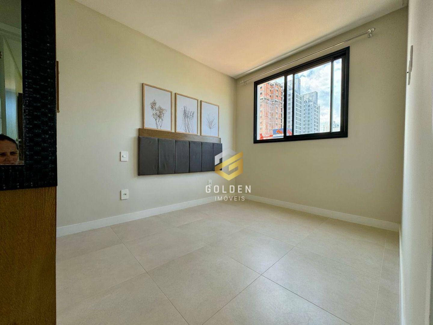 Apartamento para alugar com 2 quartos, 63m² - Foto 13