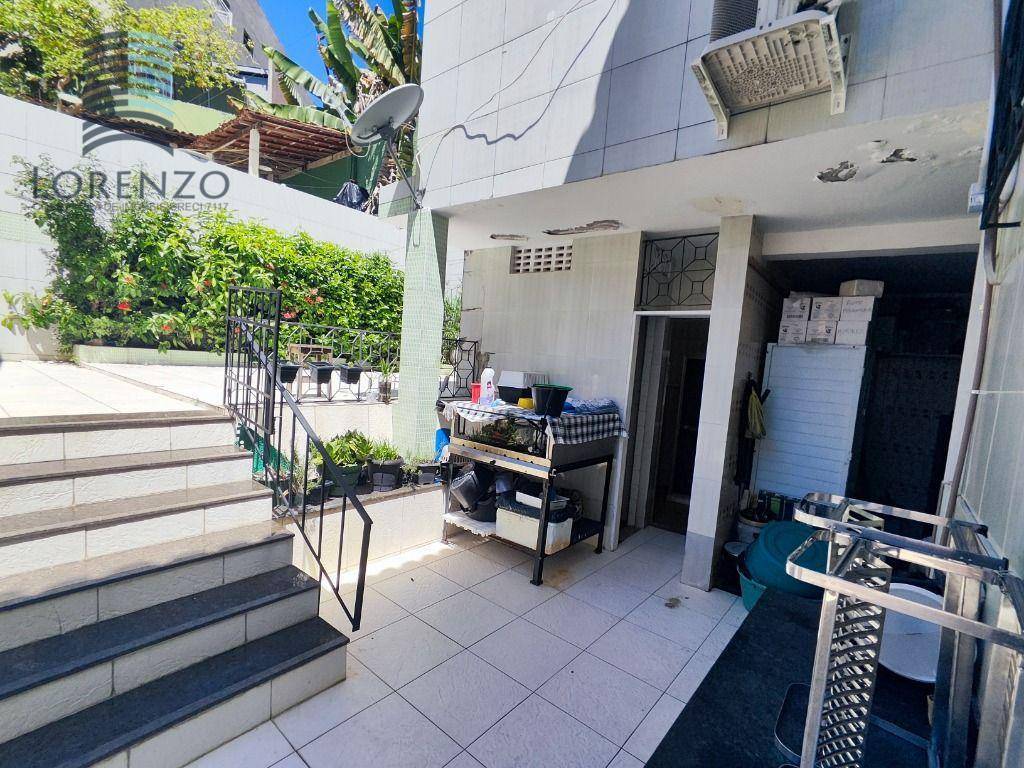 Casa à venda e aluguel com 4 quartos, 400m² - Foto 7