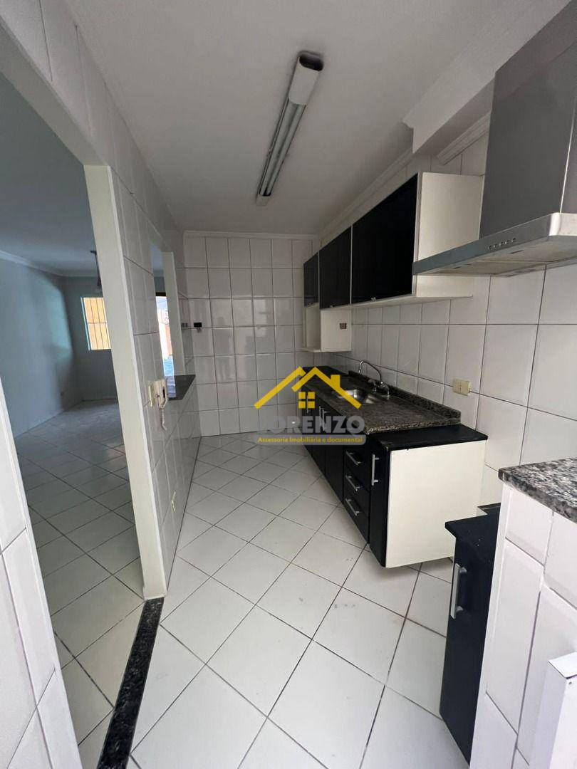 Sobrado à venda com 4 quartos, 108m² - Foto 2