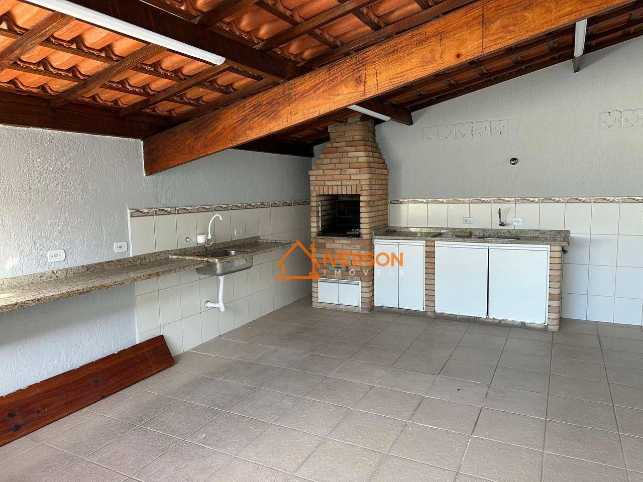 Casa à venda com 3 quartos, 100m² - Foto 17