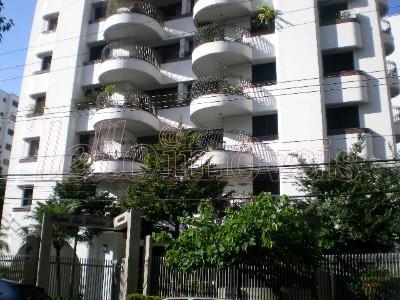 Apartamento para alugar com 3 quartos, 105m² - Foto 19