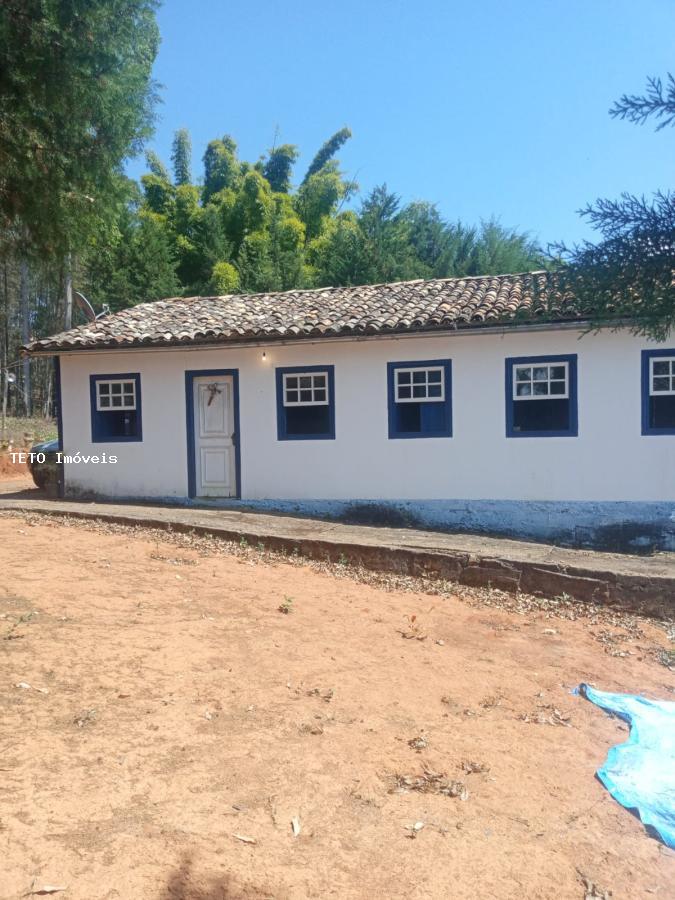 Fazenda à venda com 4 quartos, 1700m² - Foto 1