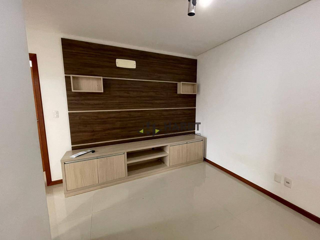 Apartamento à venda com 2 quartos, 69m² - Foto 3