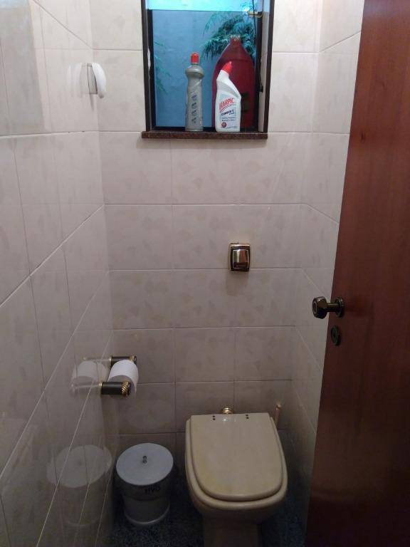 Sobrado à venda com 3 quartos, 250m² - Foto 8