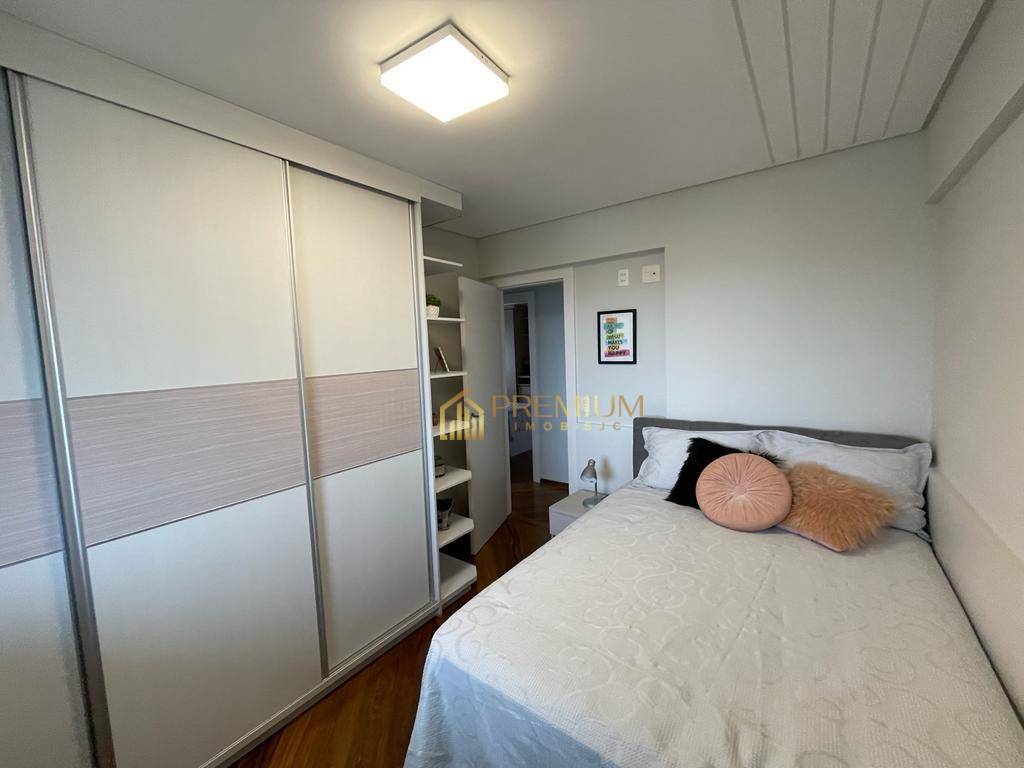 Apartamento à venda com 4 quartos, 300m² - Foto 13