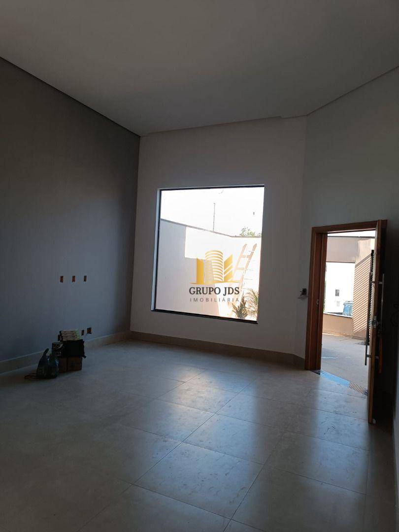 Casa à venda com 3 quartos, 250m² - Foto 3