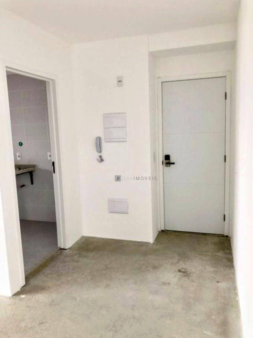 Apartamento à venda com 3 quartos, 84m² - Foto 17