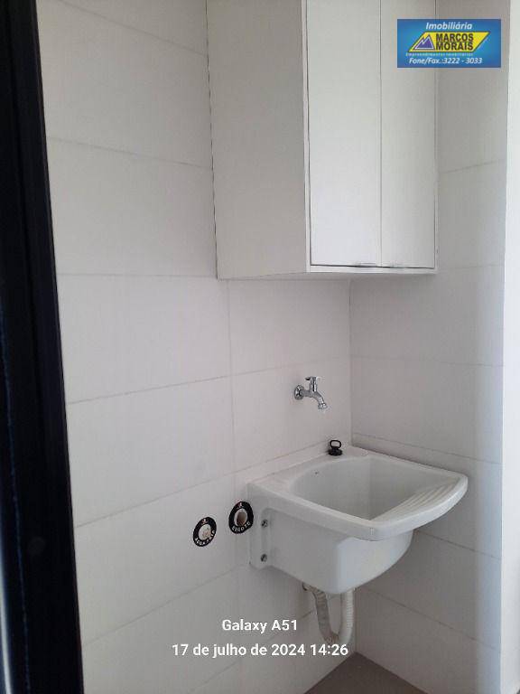 Apartamento para alugar com 3 quartos, 95m² - Foto 3