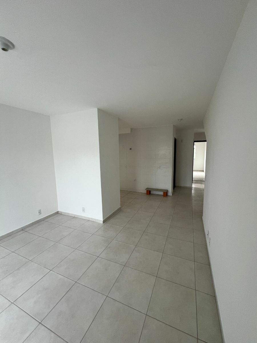 Apartamento à venda com 2 quartos, 70m² - Foto 7