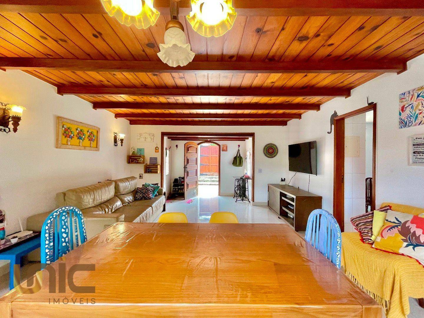 Casa à venda com 3 quartos, 160m² - Foto 7