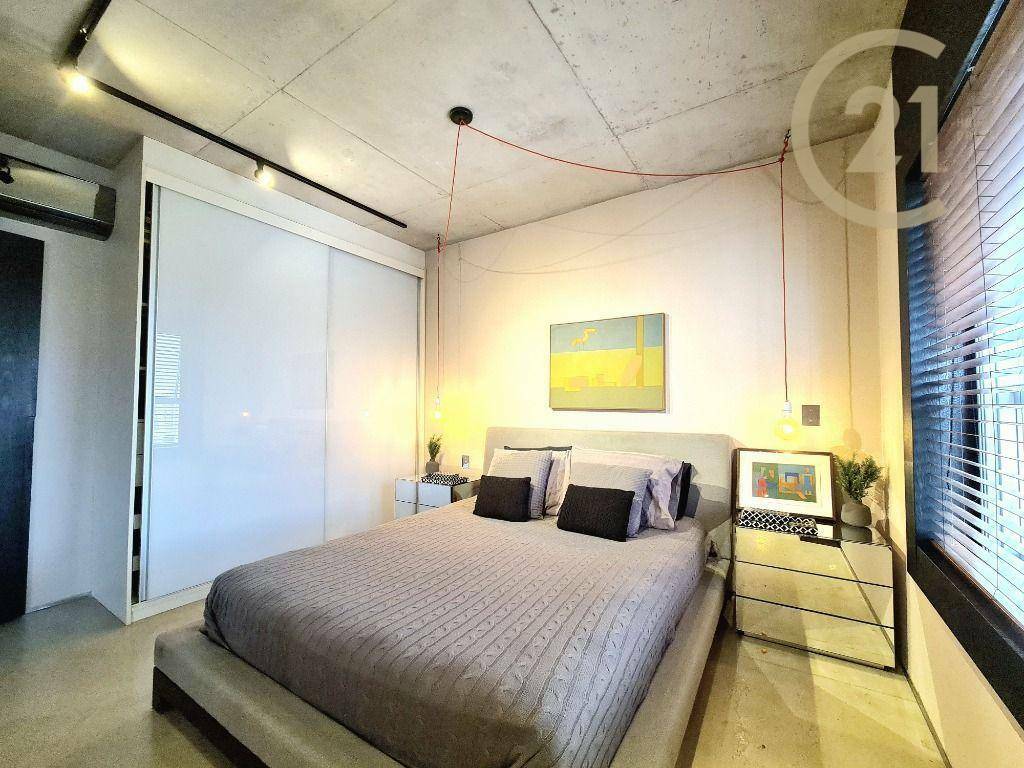 Apartamento à venda com 1 quarto, 72m² - Foto 36