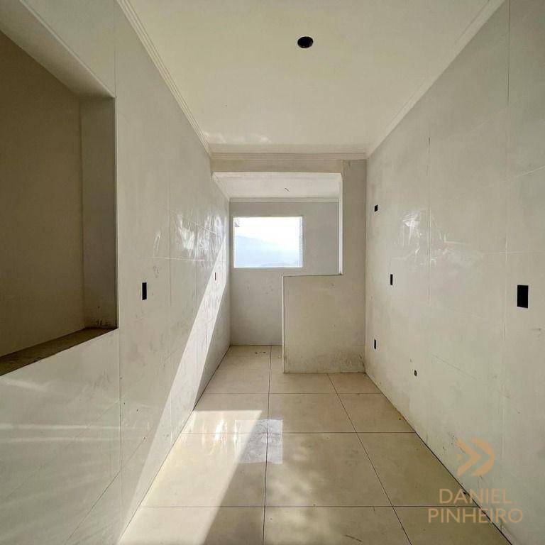 Apartamento à venda com 2 quartos, 76m² - Foto 6