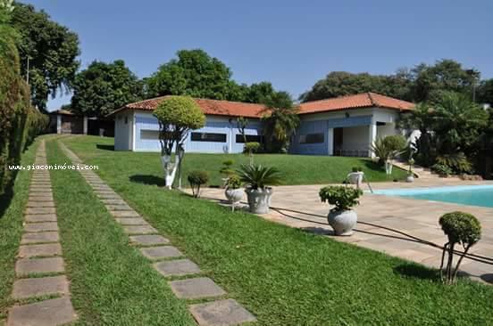 Casa à venda com 4 quartos, 3000m² - Foto 1