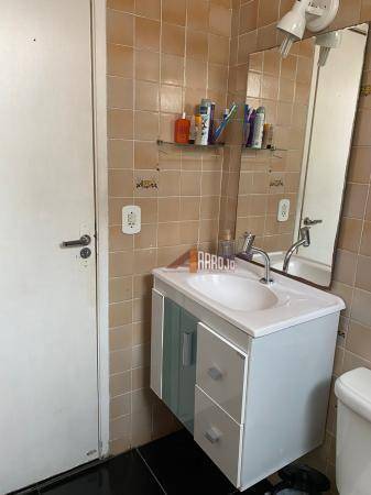 Apartamento à venda com 2 quartos, 60m² - Foto 17