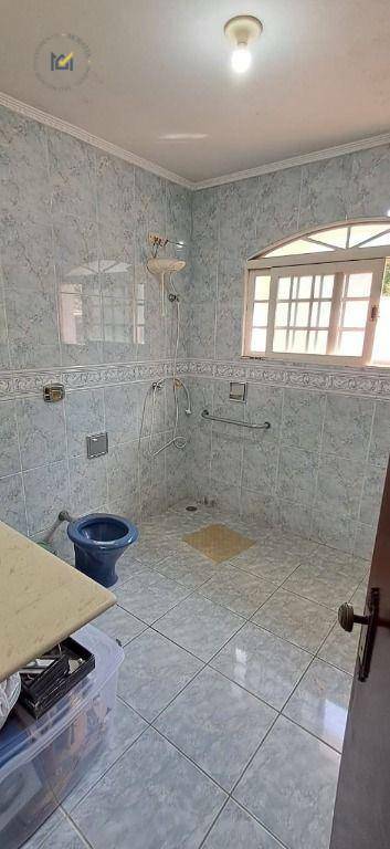 Casa de Condomínio à venda e aluguel com 3 quartos, 208m² - Foto 9