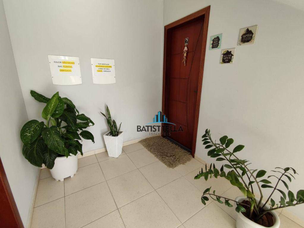 Apartamento à venda com 3 quartos, 85m² - Foto 2