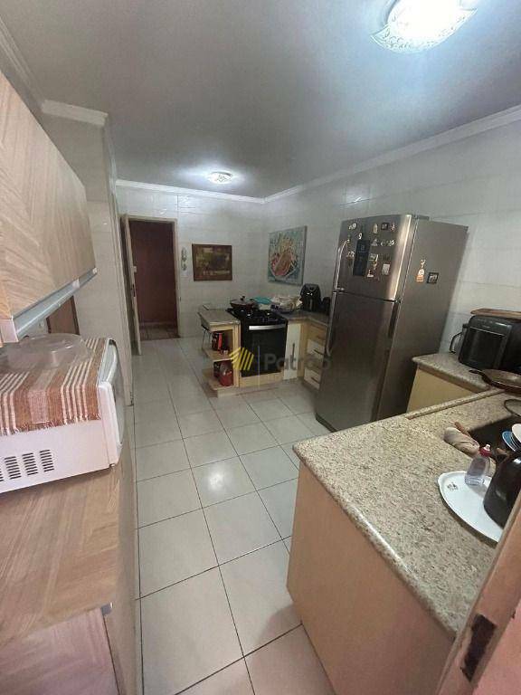 Apartamento à venda com 3 quartos, 122m² - Foto 7