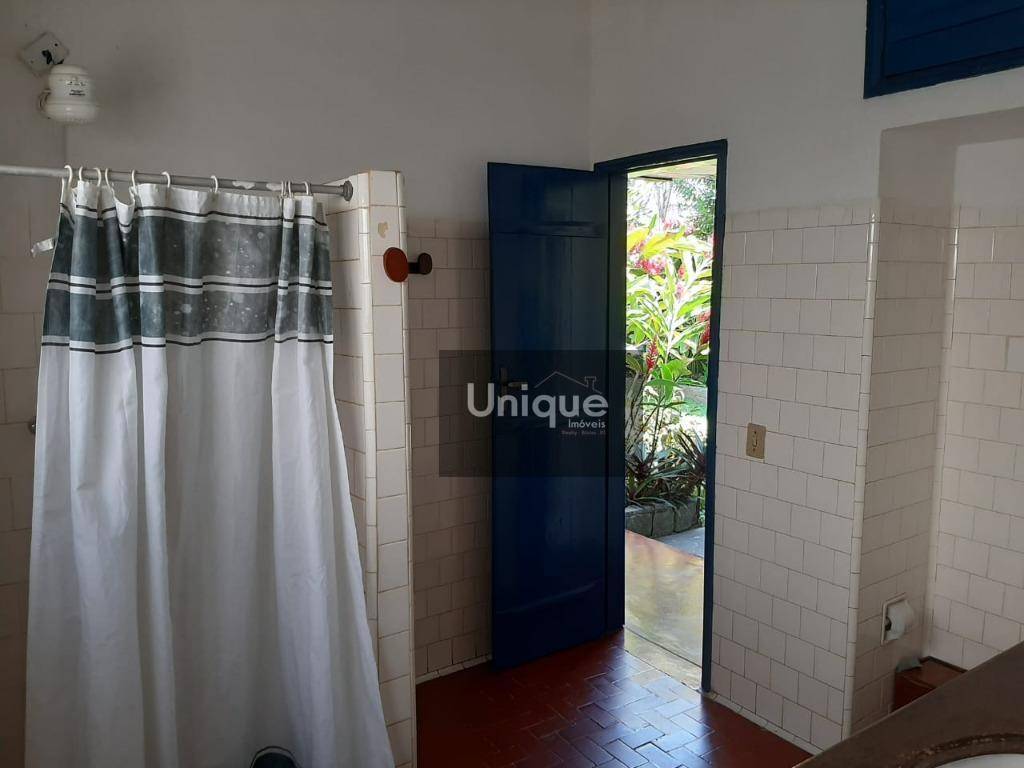 Casa à venda com 4 quartos, 250m² - Foto 10