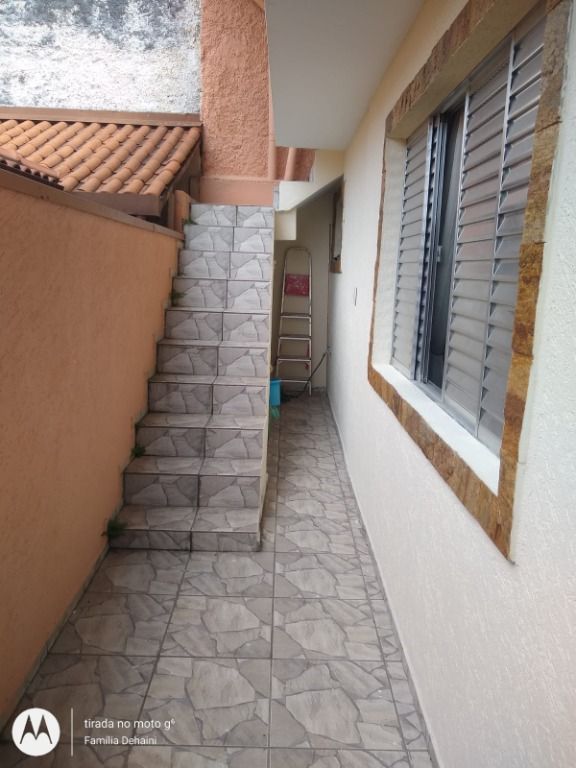 Casa à venda com 2 quartos, 200m² - Foto 5