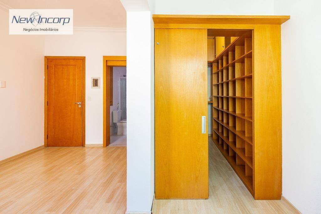 Sobrado à venda com 4 quartos, 220m² - Foto 27