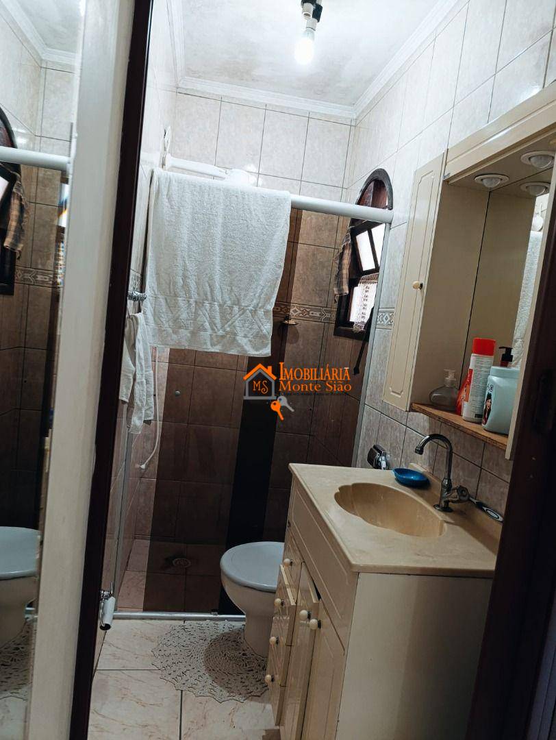 Sobrado à venda com 6 quartos, 250m² - Foto 42