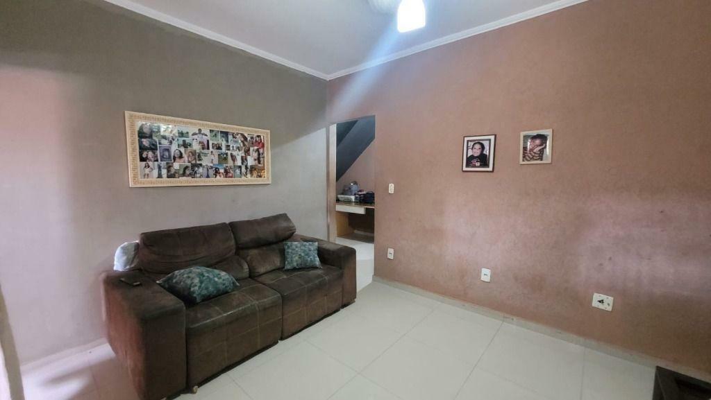 Casa à venda com 3 quartos, 164m² - Foto 18