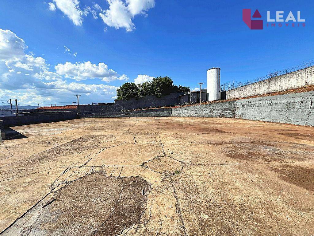 Depósito-Galpão-Armazém para alugar, 809m² - Foto 4