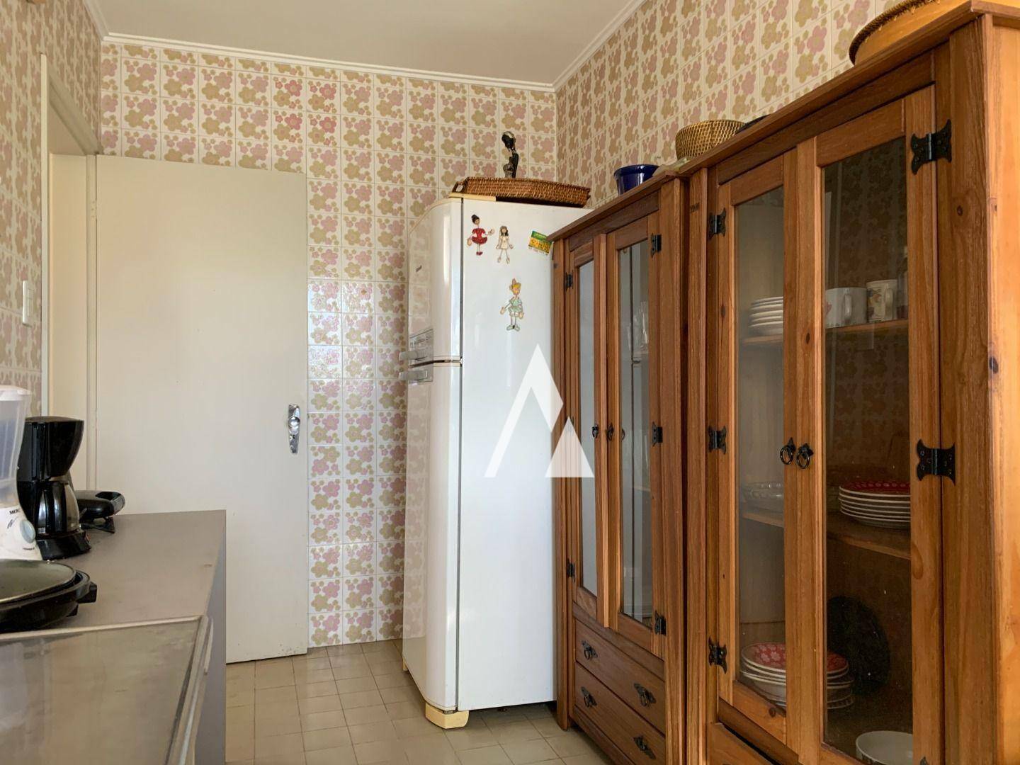 Apartamento à venda com 2 quartos, 75m² - Foto 10