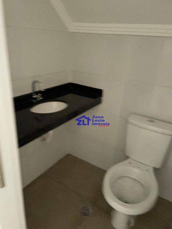 Sobrado à venda com 3 quartos, 170m² - Foto 2