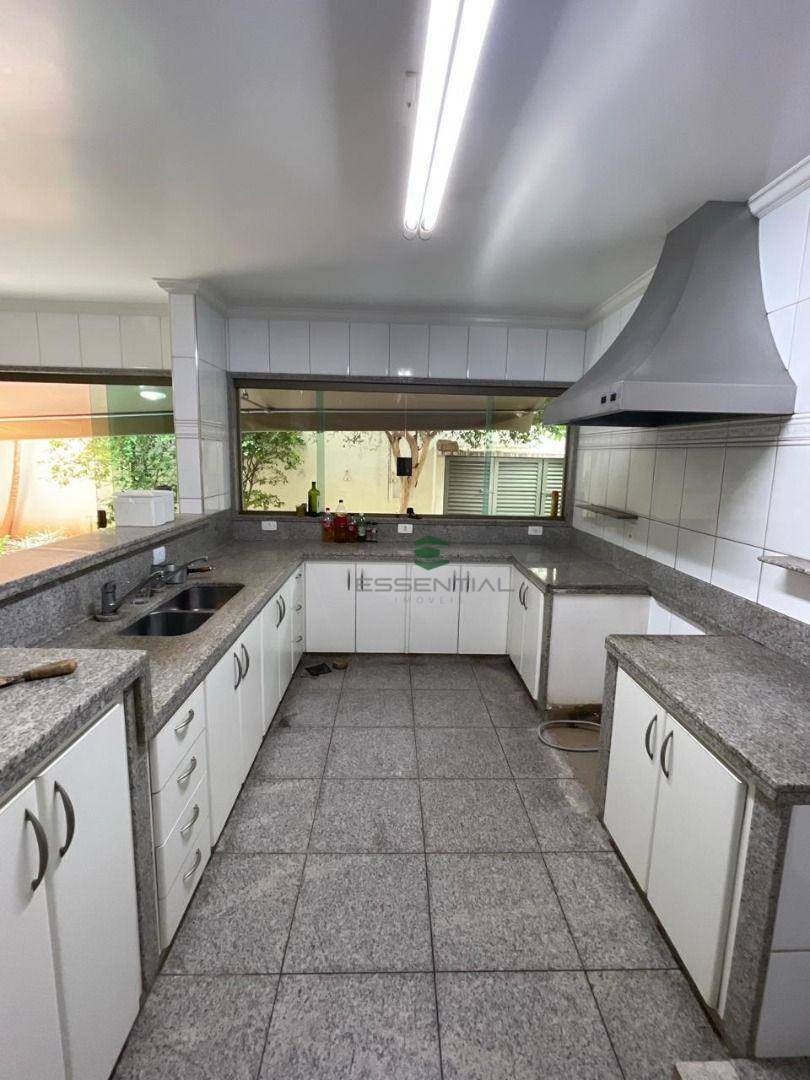 Sobrado à venda e aluguel com 6 quartos, 450m² - Foto 58