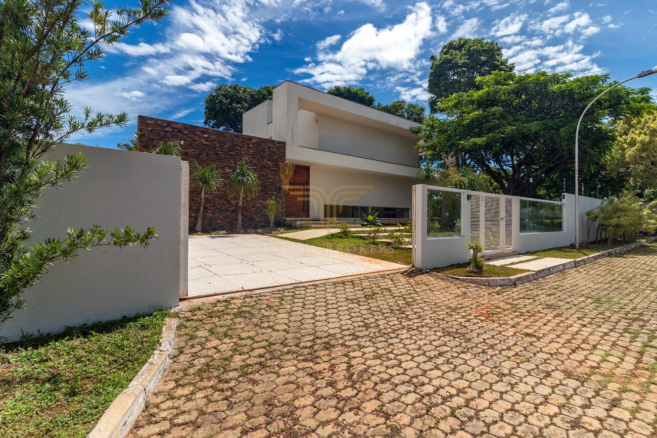 Casa de Condomínio à venda com 3 quartos, 435m² - Foto 1