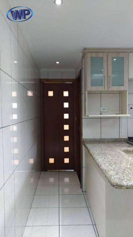 Sobrado à venda com 2 quartos, 122m² - Foto 4