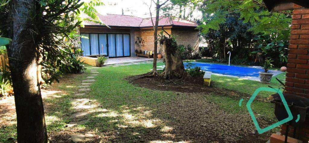 Casa de Condomínio para alugar com 3 quartos, 180m² - Foto 1