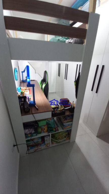 Sobrado à venda com 3 quartos, 96m² - Foto 3