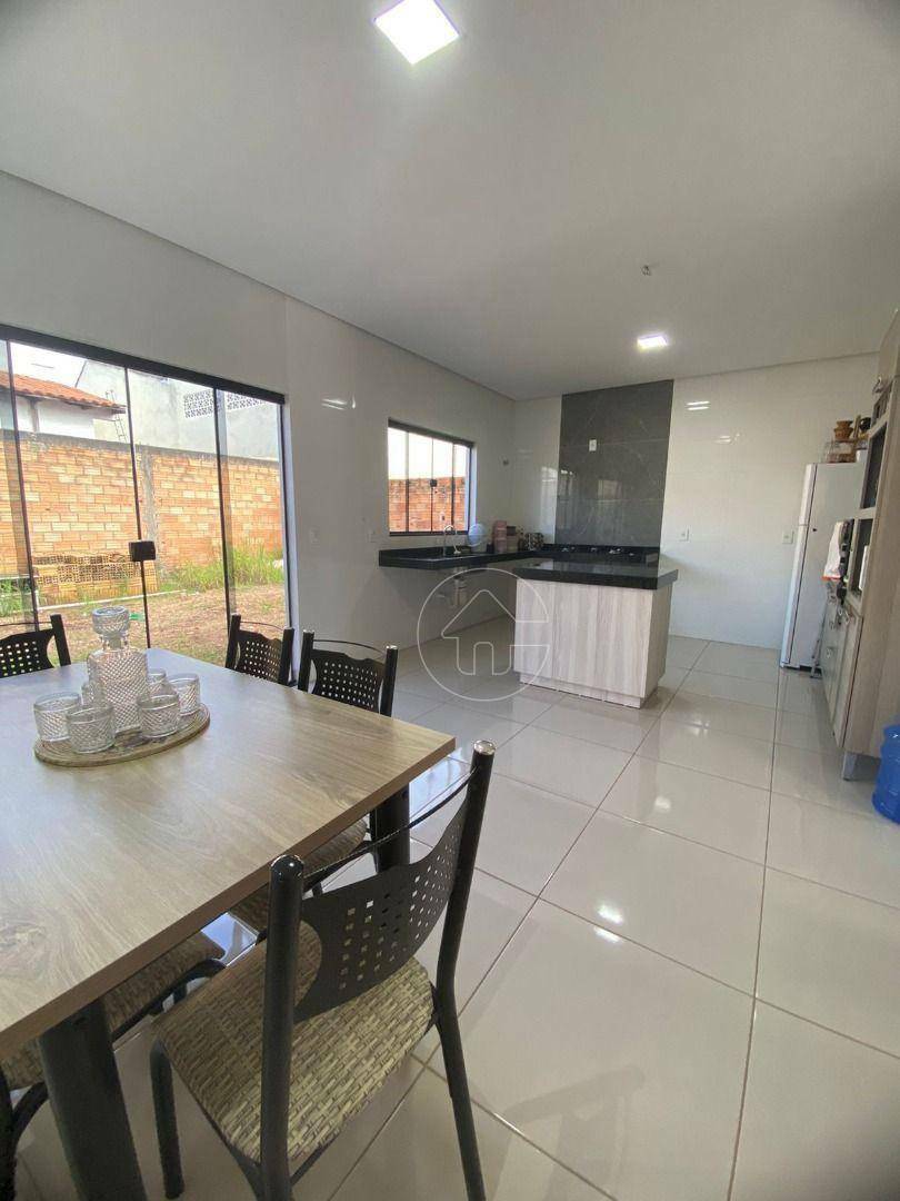 Casa à venda com 2 quartos, 93m² - Foto 3