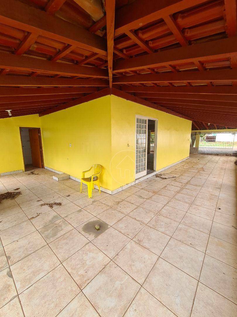 Casa à venda com 2 quartos, 60m² - Foto 12