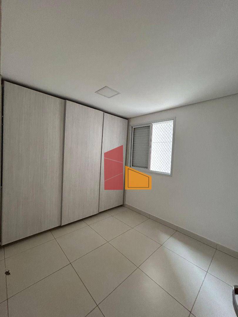 Apartamento à venda com 3 quartos, 95m² - Foto 13