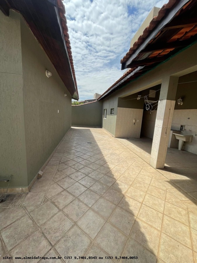 Casa para alugar com 3 quartos, 375m² - Foto 24