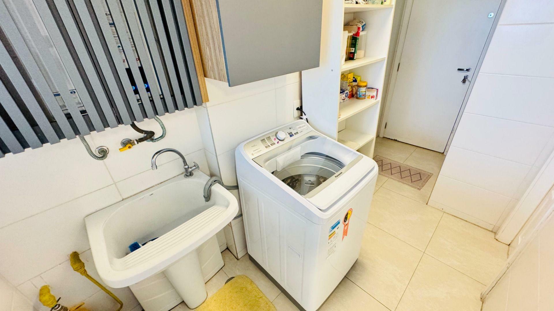 Apartamento à venda com 3 quartos, 158m² - Foto 13