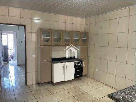 Casa à venda com 2 quartos, 200m² - Foto 1