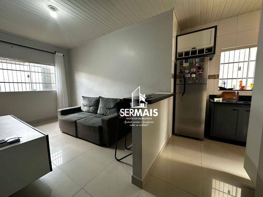 Casa à venda com 2 quartos, 48m² - Foto 8