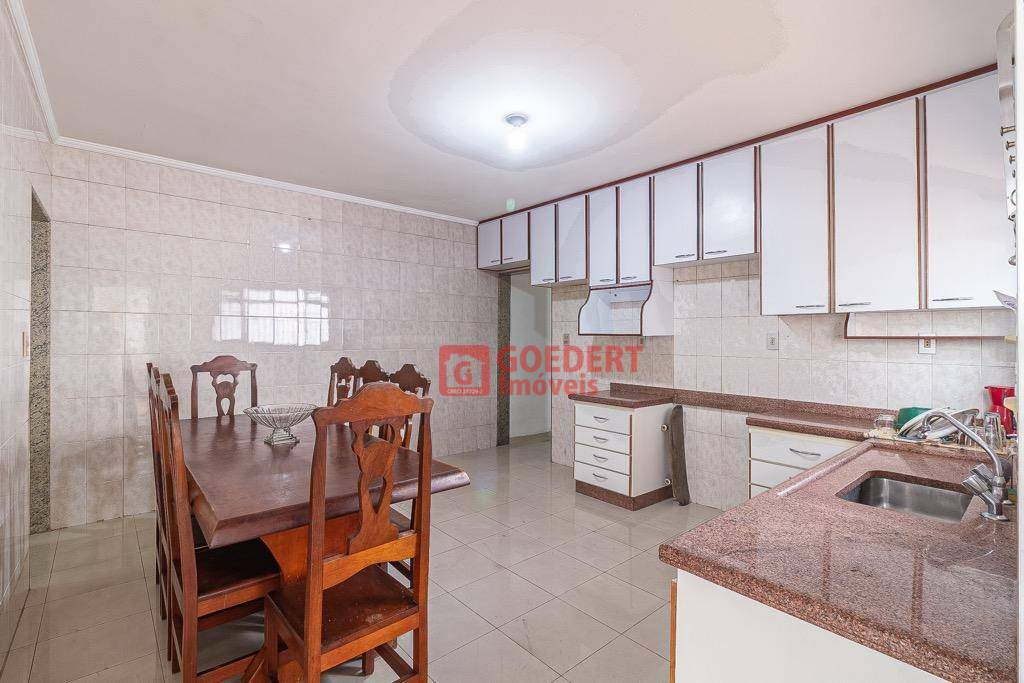 Casa à venda com 3 quartos, 320m² - Foto 21