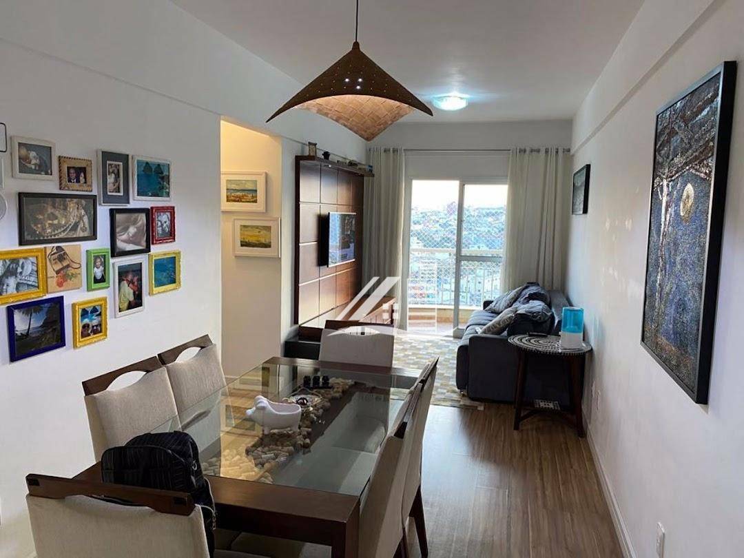 Apartamento à venda com 2 quartos, 70m² - Foto 4