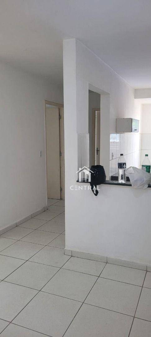 Apartamento à venda com 2 quartos, 42m² - Foto 3