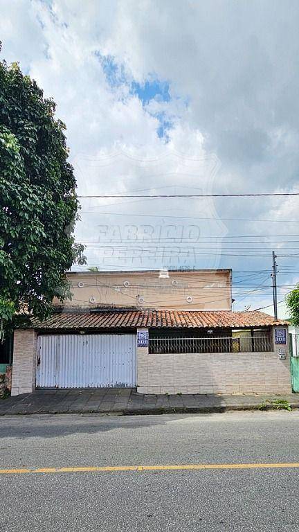 Casa, 3 quartos, 180 m² - Foto 1