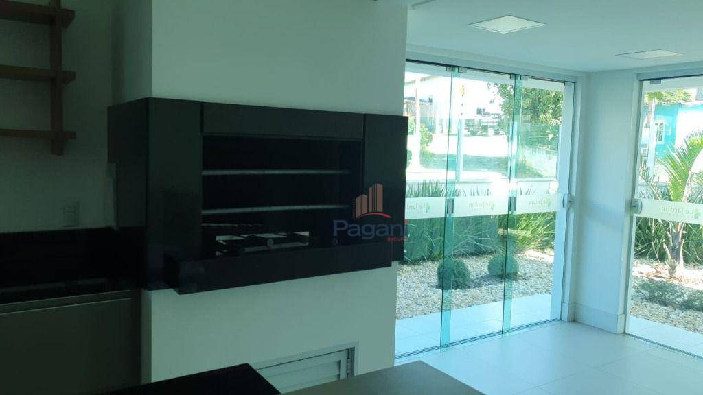 Apartamento para alugar com 2 quartos, 70m² - Foto 17