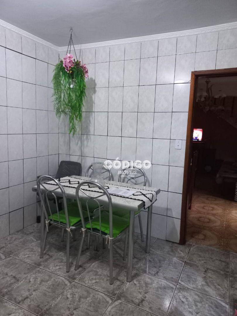 Sobrado à venda com 3 quartos, 120m² - Foto 9