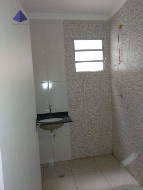 Casa à venda com 2 quartos, 60m² - Foto 12